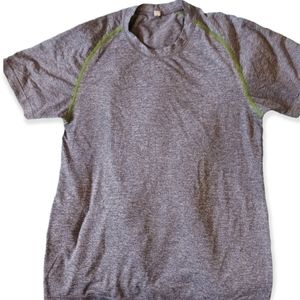 COPY - Lululemon Athletica Mens Grey and Neon Green Medium Lightweight Athletic…